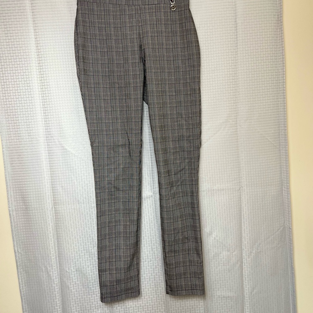 Tommy Hilfiger Pull On Pants.